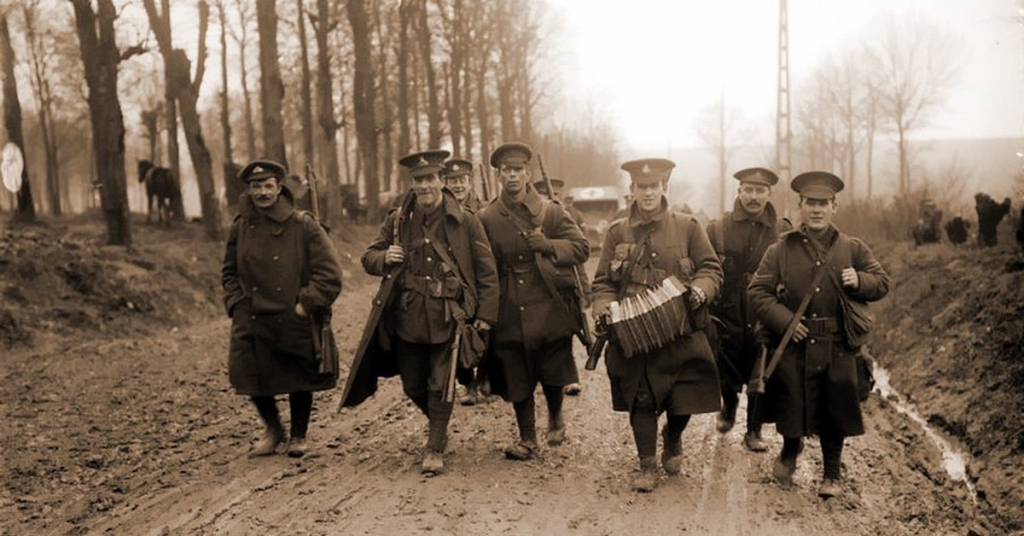 Русские солдаты возвращаются домой после Первой мировой войны